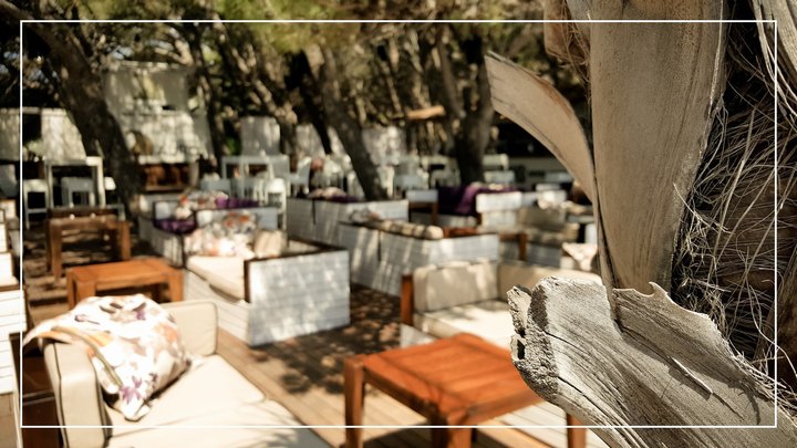 Auro Beach Bar in Bol