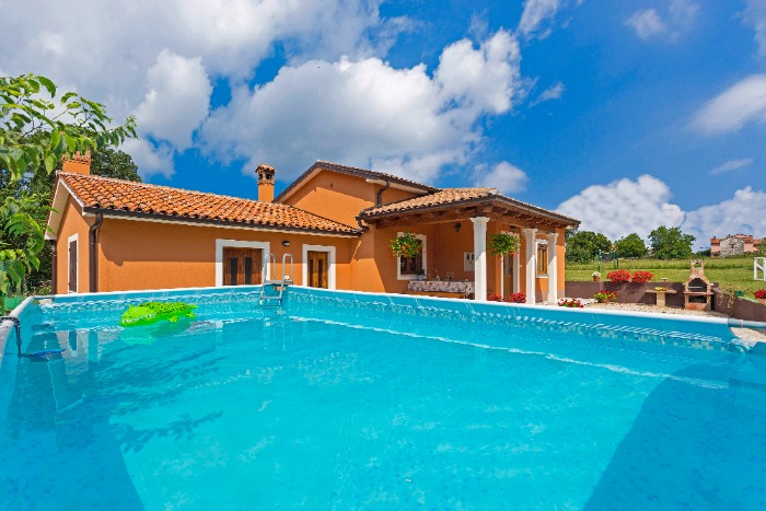 Feedback Haus Mirjana